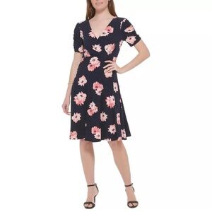 Tommy Hilfiger Women’s Navy Blue Pink Flowers V-Neck Short Sleeve Dress Size 2